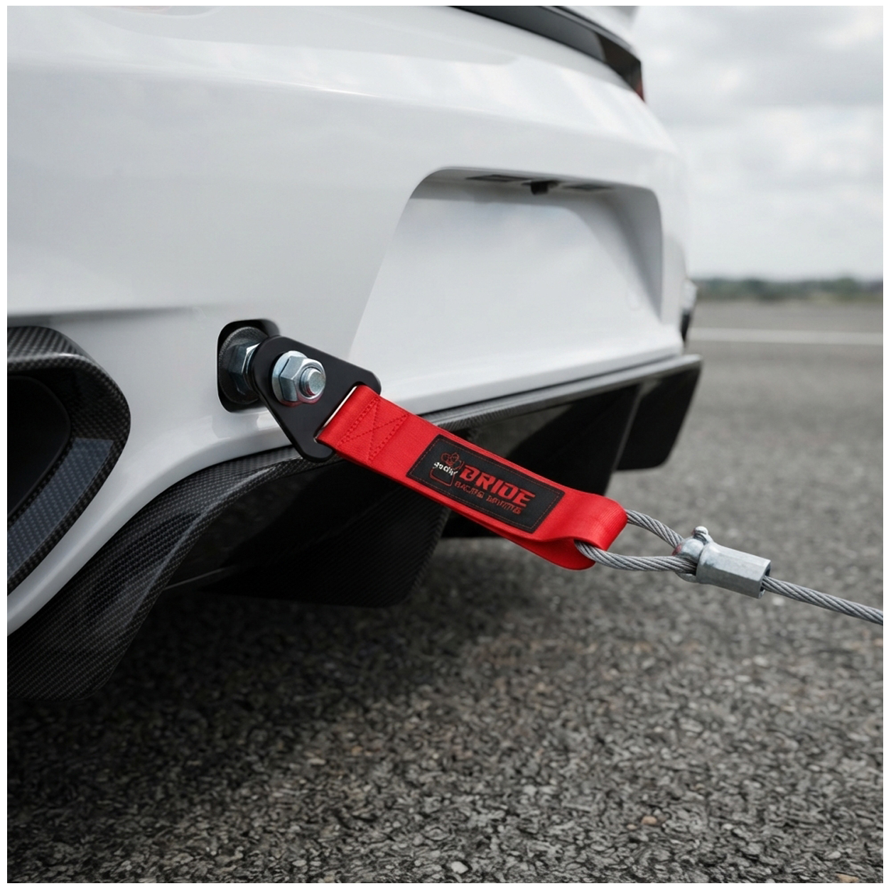 Red_tow_hook_installed_202607081733 copia